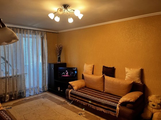 Продам 1 кімнатну квартиру з меблями та побутовою технікою Барышевка