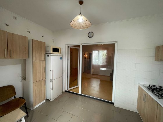 Однокімнатна квартира з ремонтом і меблями. Терміново Немішаєве