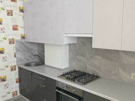 Продаж 1 кімнатної квартири з ремонтом Михайловка-Рубежовка