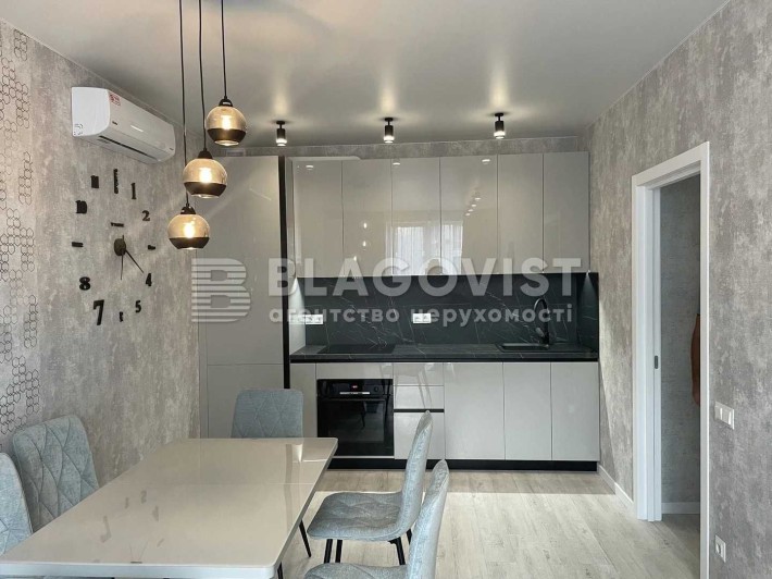 Продаж 2 к. квартири, Максимовича, Нова Англія,Ліверпуль,Голосіївський - фото 1