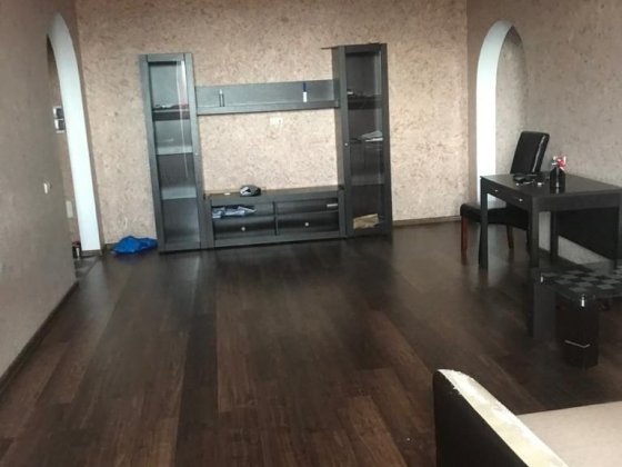 Яблунева, можна під Єоселю. Чубинське