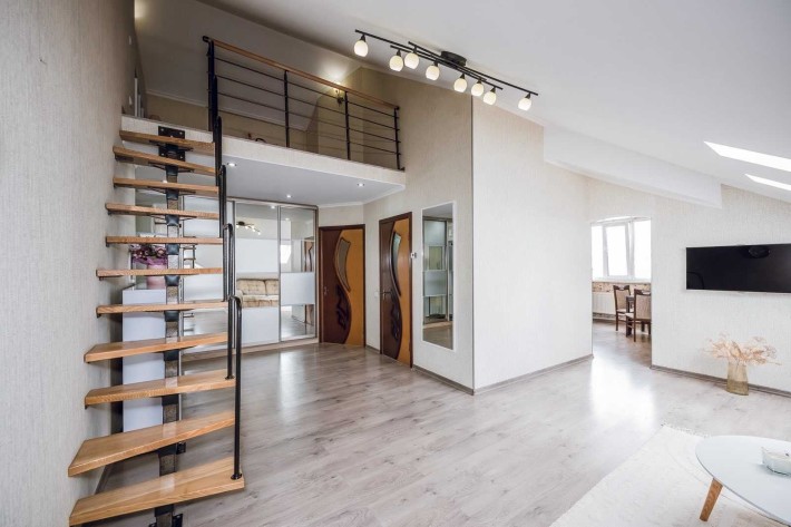 Терміновий продаж 2-к квартири 75 мкв в с.Чубинському без КОМІСІЇ - фото 1