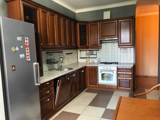 Продам дешево 120м ремонт мебель ЖК Чайка Лобановского метро 10мин Чайки