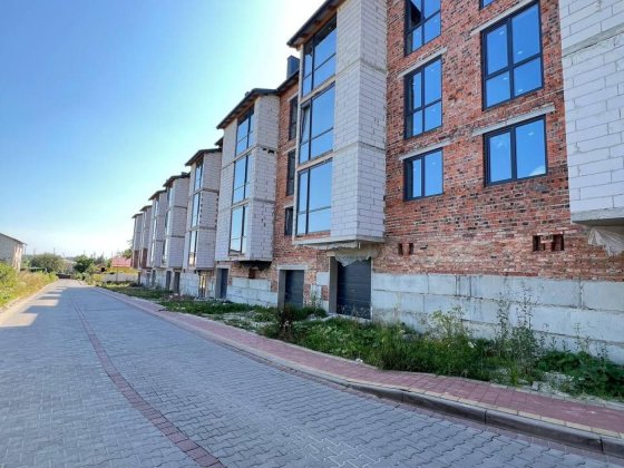 Продам 2-кімнатну квартиру в ЖК "Пори Року", с. Солонка Солонка