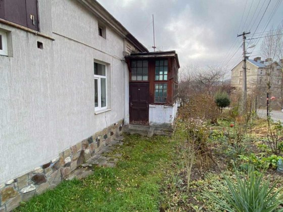 Продаж 1-кім.кв.особнячного типу Центр м.Винники вул.І.Франка Винники