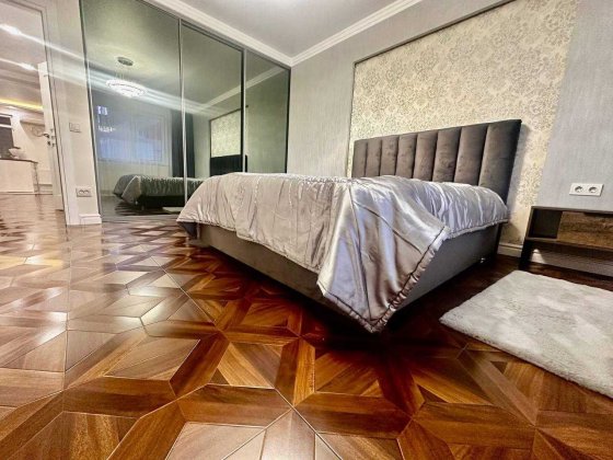 Продаж квартири Героїв Крут Дан Буд у 2-ох рівнях Сокольники