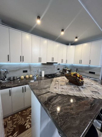 Продаж квартири у місті Городок - фото 1