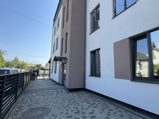 Винники ,продаж 3 кім квартири без комісії, зданий будинок новобудова Винники