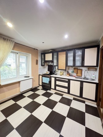 В продажу 4 к к в Варварівці з косметичним ремонтом - фото 1