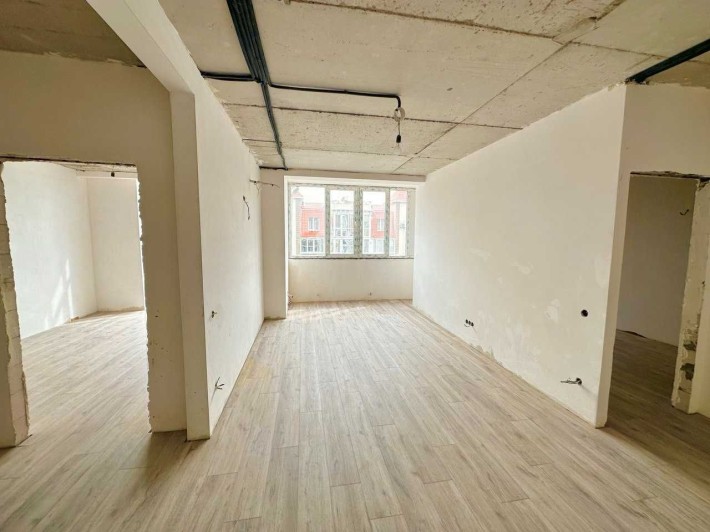 3 Комнатная в "Академ Городок" Совиньоне. - фото 1