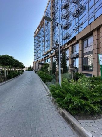 Продам 2-комн. квартиру+Кладовая в ПРЕСТИЖНОМ комплексе у МОРЯ! - фото 1