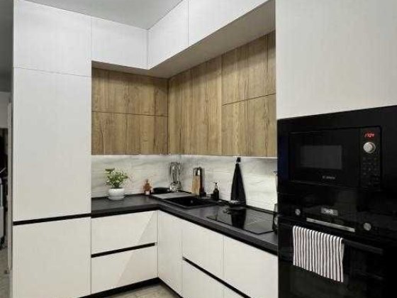 Продам 2-кімнатну євро з ремонтом та укомплектовану-Авангард Авангард