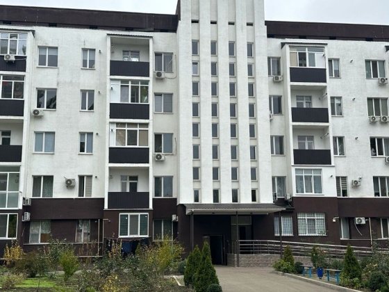 Продается двухкомнатная квартира в отличном состоянии. Лиманка