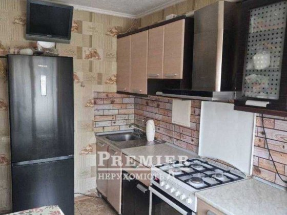 Пропонується 3 кімн. квартира смт. Великодолинське Великодолинське