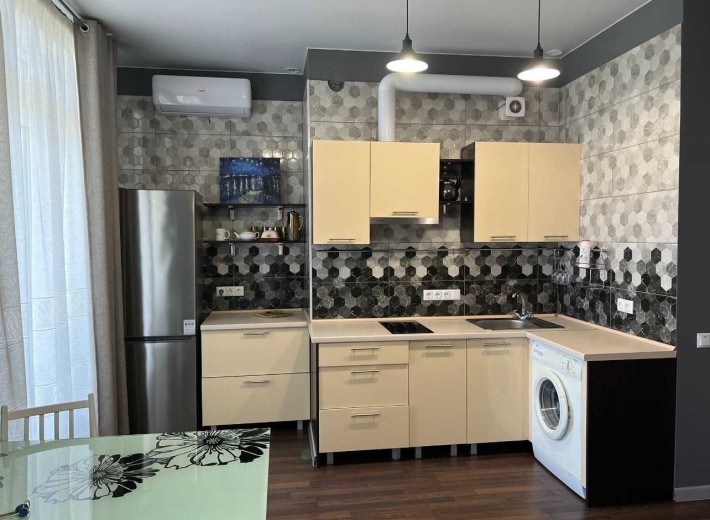 Шикарная 1к жк Авторский. Первая линия от моря! - фото 1