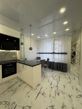 Продам ЭКСКЛЮЗИВНУЮ квартиру в ЖК "ЗОЛОЛОТАЯ ЭРА"/ близость МОРЯ! - фото 1