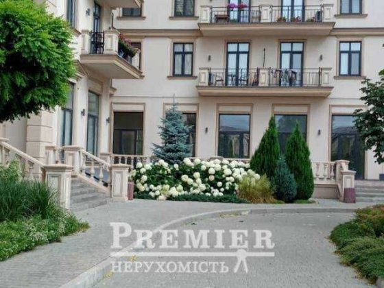 Продам двокімнатну квартиру в новому цегляному будинку