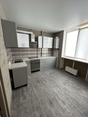 Двуярусная квартира в пригороде Черноморска - фото 1