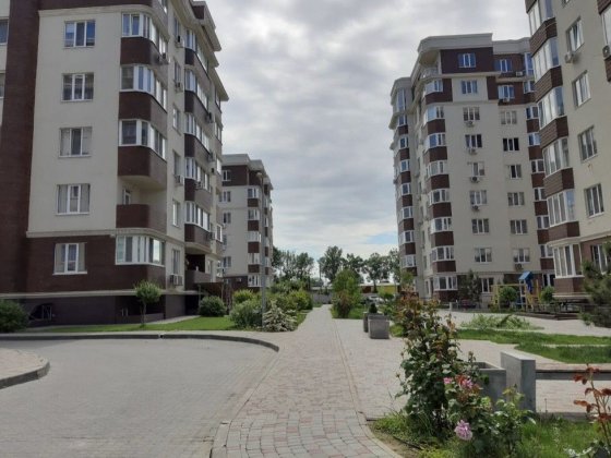 1 комнатная квартира 49 кв.м  в новом Жлом комплексе "Золотая Эра" Крыжановка