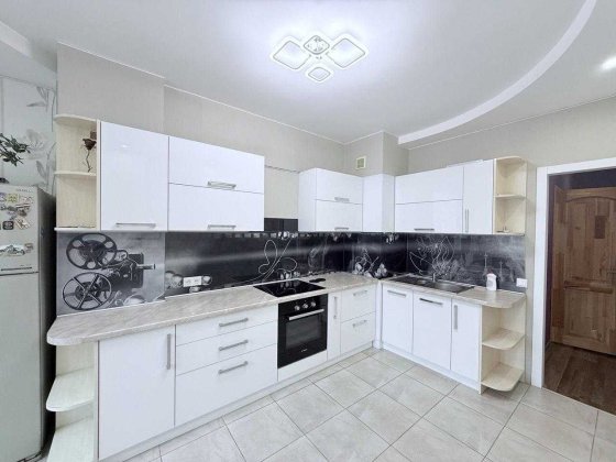 Продам 2-х ком. квартиру в ЖК "Радужный-2" Лиманка