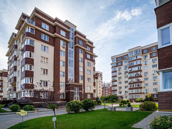 2-х ком кв ЖК ЗОЛОТАЯ ЭРА. Два санузла. Газовый дом. пос. Котовского - фото 1