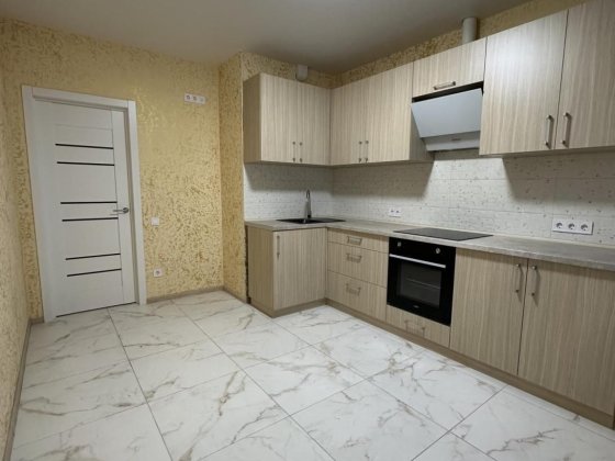 Продам 1 комн ЖК "59 Жемчужина", ул. Сахарова! Поселок! Ремонт! Крыжановка