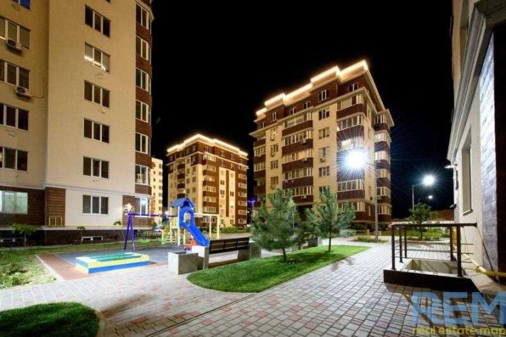 ЖК Золотая ЭРА 1 - комнатная квартира, Крыжановка 44 кв.м. - фото 1