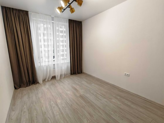 1 комнатная квартира с новым ремонтом в ЖК Акварель-8 на Таирово Лиманка