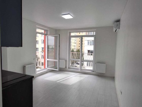 Продам красивую КВАРТИРУ-СТУДИЮ на Бочарова в ЖК "Смарт-СИТИ" Крижанівка