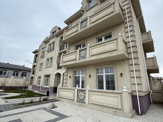 2 комнатная в новом  доме премиум класса Крыжановка