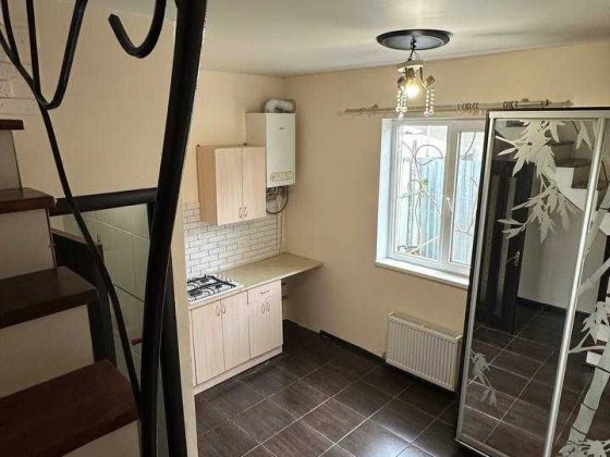 Продам 2-хрівневу квартиру з ремонтом - Авангард Авангард