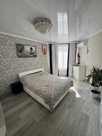 Стильная, с ремонтом и мебелью квартира на 11 этаже в ЖК Радужный - фото 1