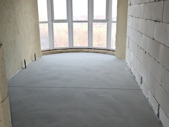 4 кімнатна квартира від власника. Будинок зданий.