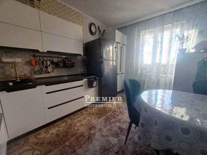 У продажу 2 кімн. квартира у с. Молодіжне. - фото 1