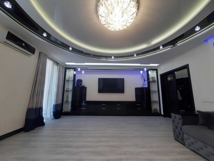 Таирово 142м ЕВРОРЕМОНТ 4х к. кв. панорамные окна 2 сан.узла+кладовка - фото 1