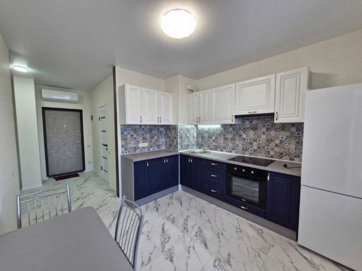 Продам 1 комн. Квартиру в Радужном, ремонт 2025 года - фото 1