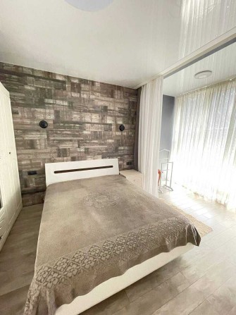 Двухкомнатная квартира в новом доме ремонт, мебель, техника. - фото 1