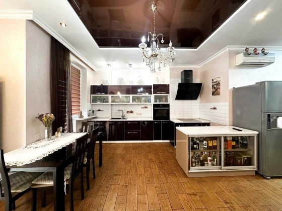 Продам Квартиру в 5 Жемчужине ‼️ 2 ком ‼️ 89 м2 ‼️ низкий этаж Лиманка