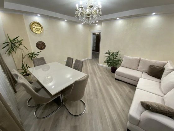 3-комнатная квартира ЖК Радужный, средний этаж, три спальни, генератор Лиманка