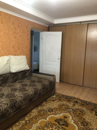 Продам трикімнатну квартиру. - фото 1