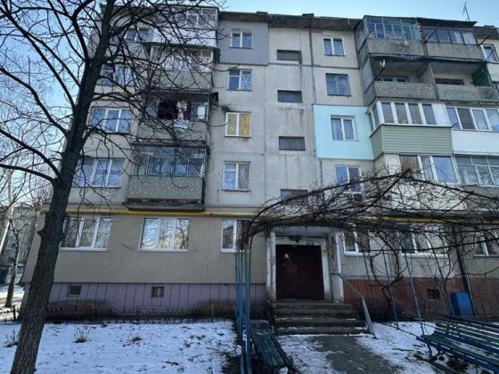 Продам 4 кімнатну квартиру Піщане