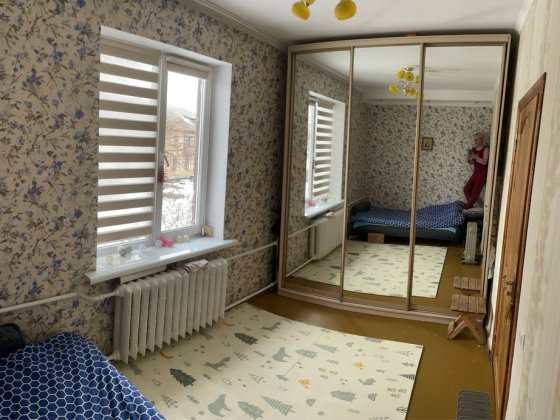 Продам 2х кімнатну в центрі міста Гребінка, Полтавська обл Гребінка