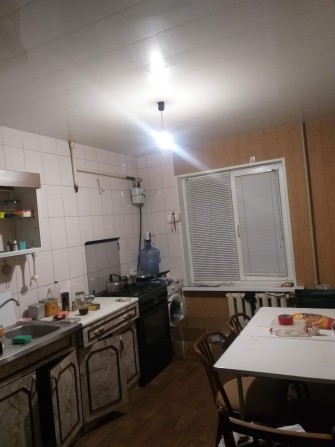 Продам 3 кімнатну квартиру - фото 1