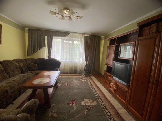 Продається 3- кімнатна квартира 67.2м2 у Вараші, мебльована з технікою Вараш