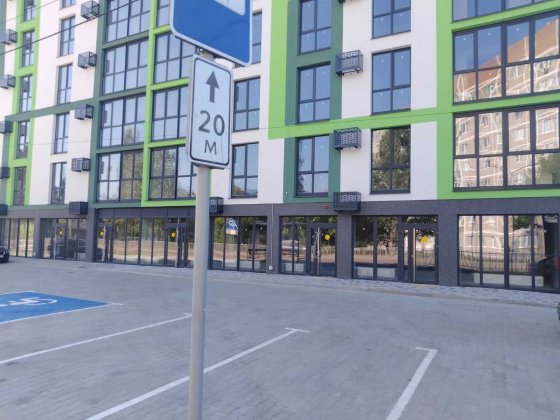 Однокімнатна в зданому БУДИНКУ!!! Вараш