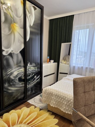 Пропоную обмін 2 х кімнатної квартири на 3 х з доплатою - фото 1