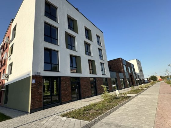 Продаж 1 кім. квартири з власною ділянкою Красилів