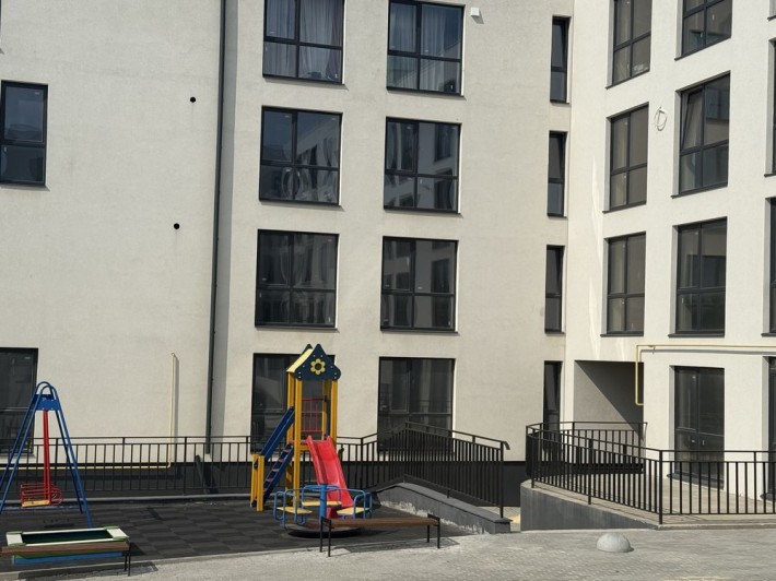 Продам двох кімнатну квартиру - фото 1