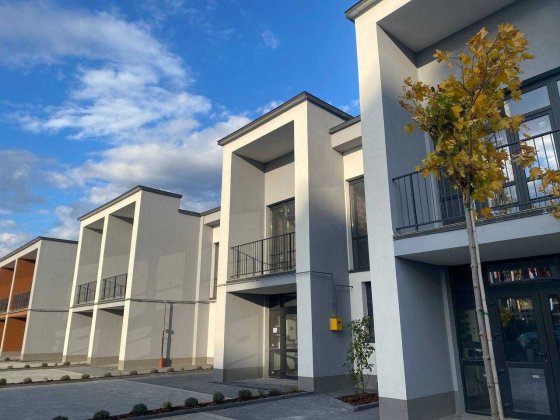 Продаж таунхаусу з надзвичайно красивим плануванням 67 000$ Великі Гаї