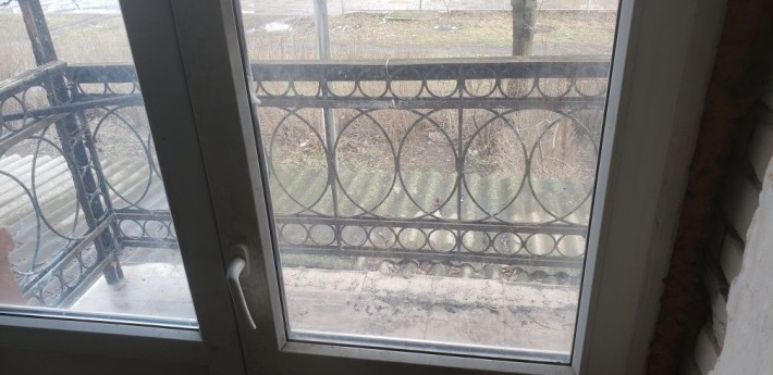 Продам 1 комнатную квартиру на Мухачова 24 под полный капитальный - фото 1